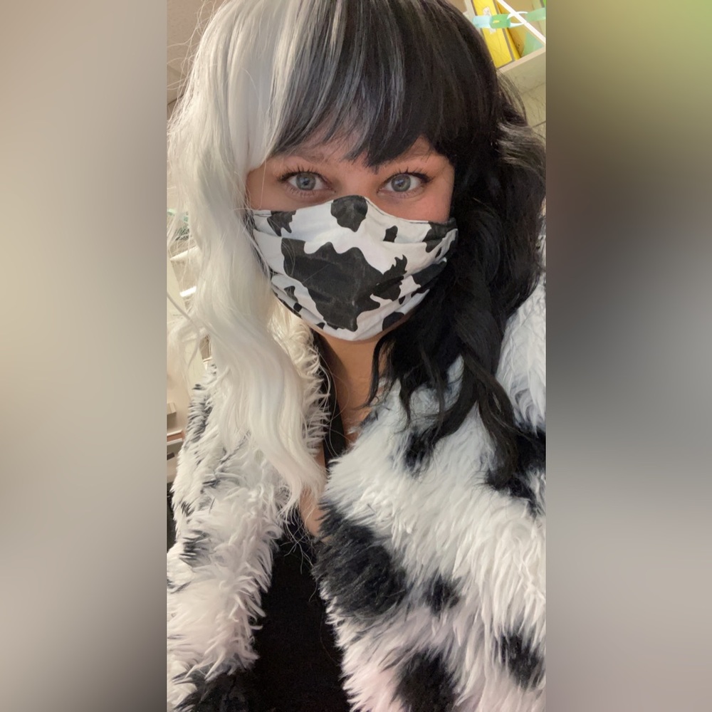 Cruella wig and jacket! Halloween!